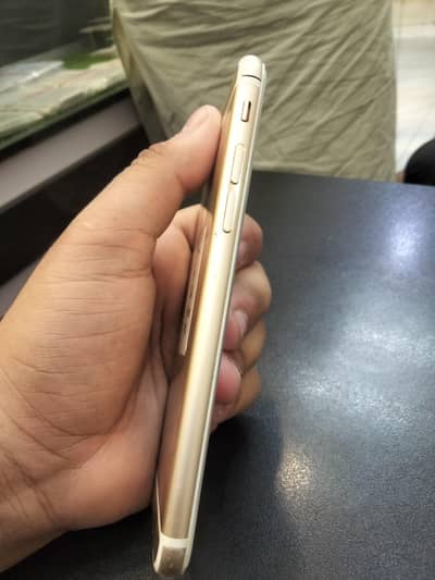 Apple iPhone 6S