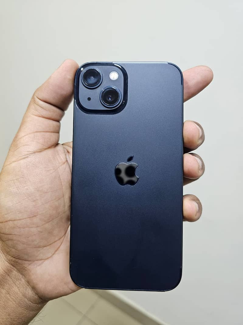 Apple iPhone 13 5