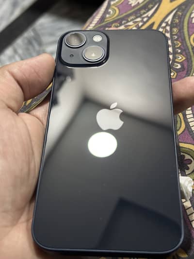 Apple iPhone 13