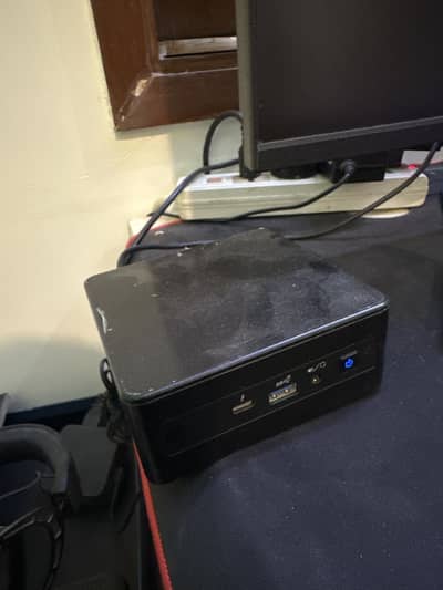 Intel NUC Mini PC