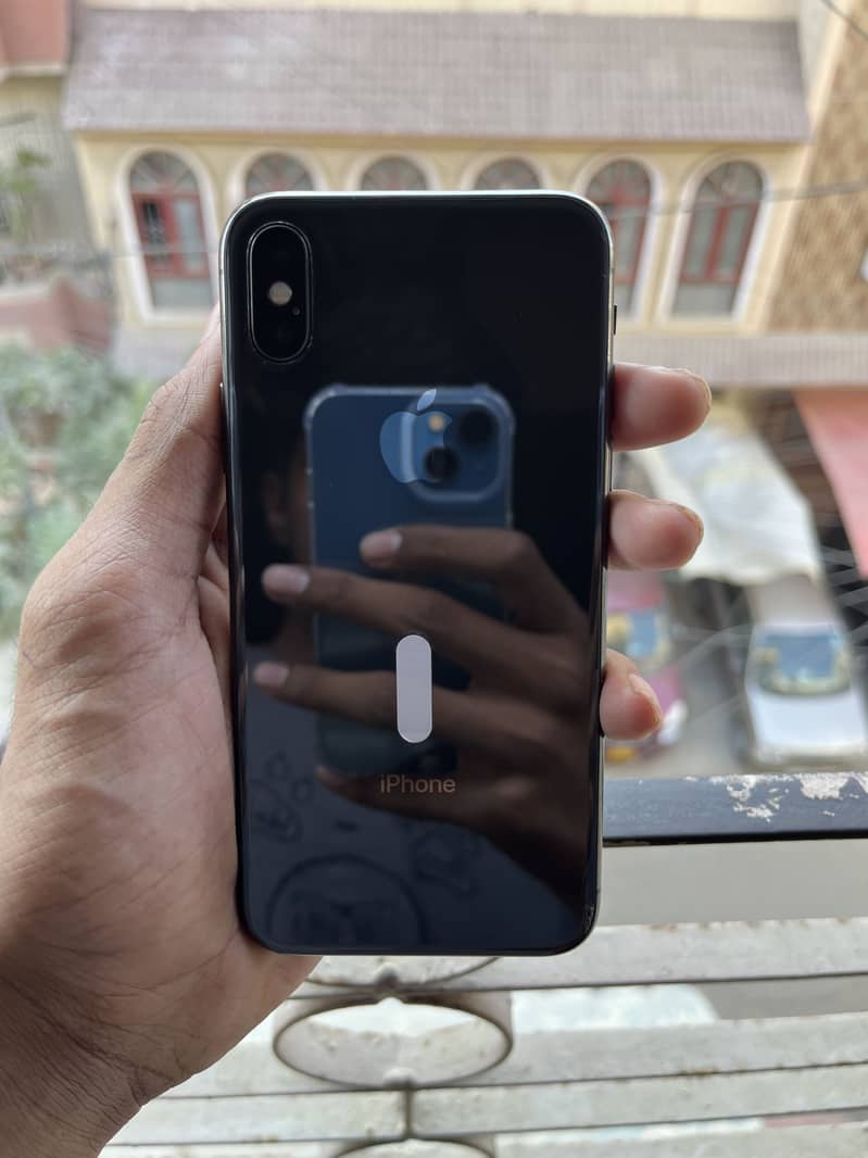 Apple iPhone X 3