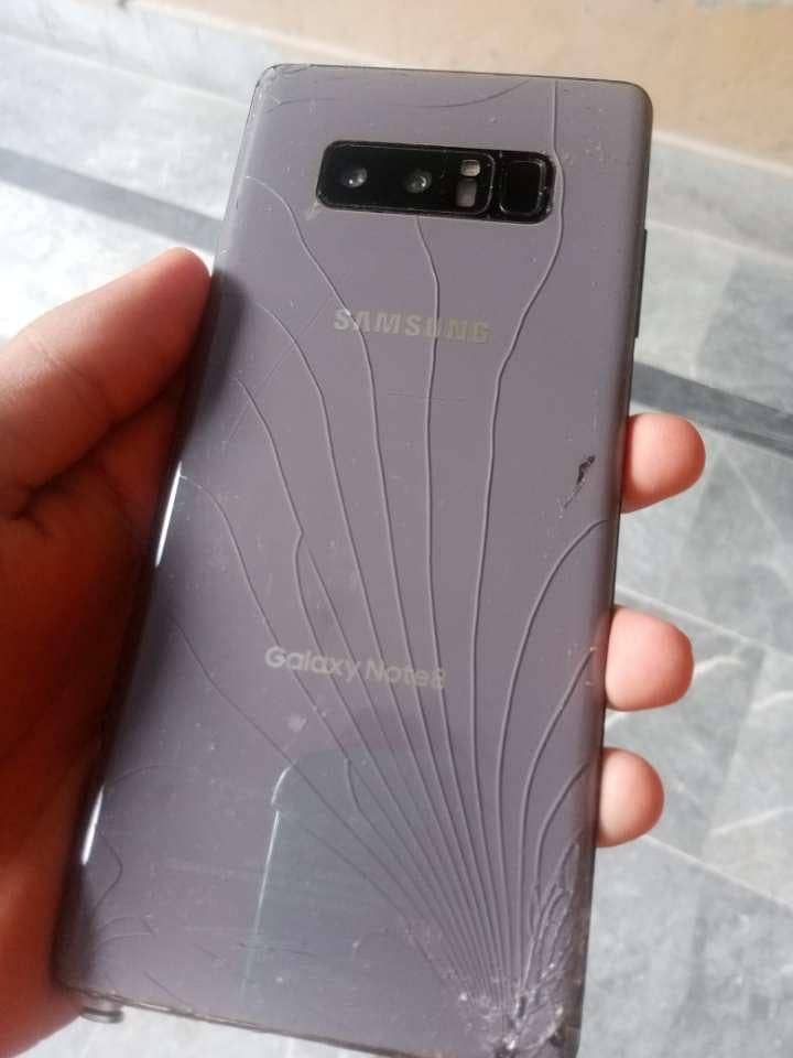 Samsung Mobile Note 8 1