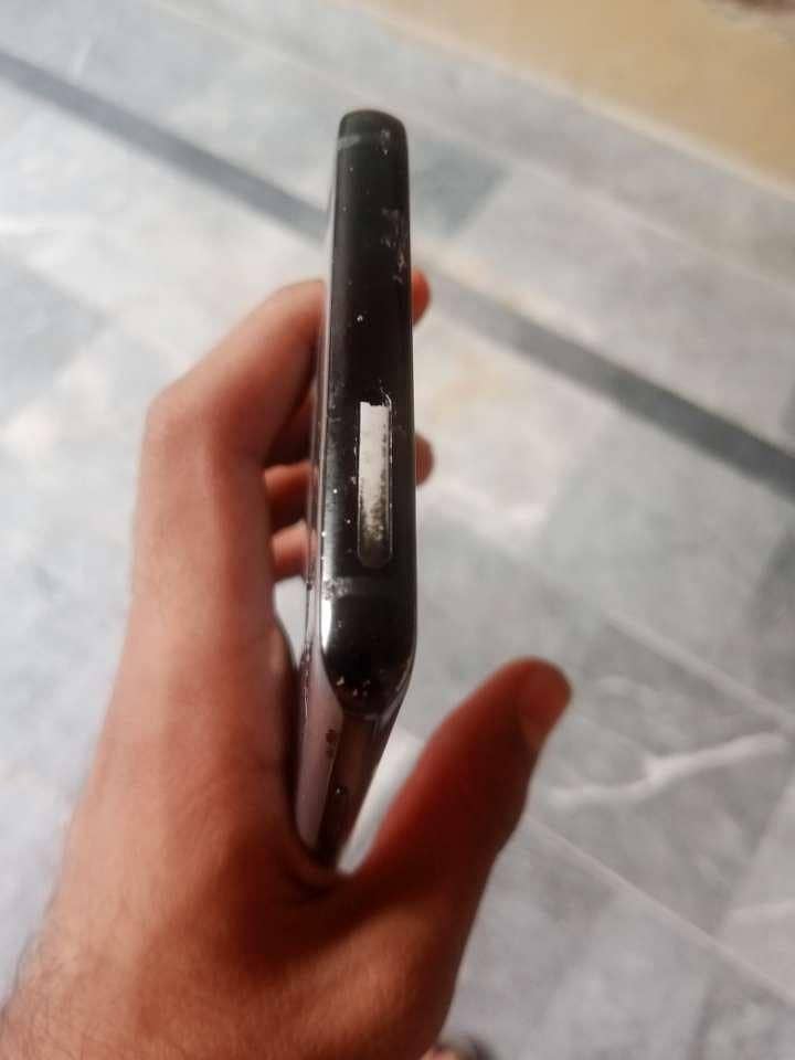 Samsung Mobile Note 8 7