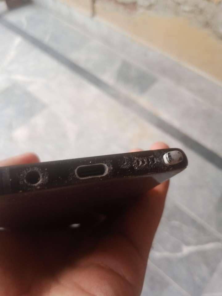 Samsung Mobile Note 8 8