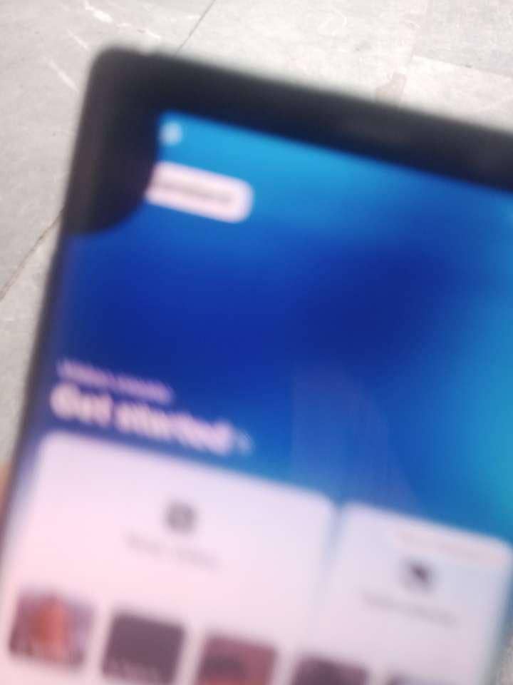 Samsung Mobile Note 8 10