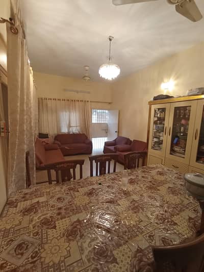 house for rent 3bed dd available in ground floor north karachi sector