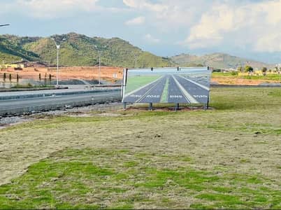 Margalla enclave islamabad 1 Kanal prime location plot available for sale on easy installment plan