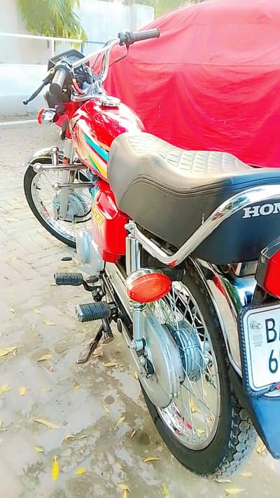 Honda CG 125 for Sale – Demand Rs. 210,000 – Only 5,900 KM Driven