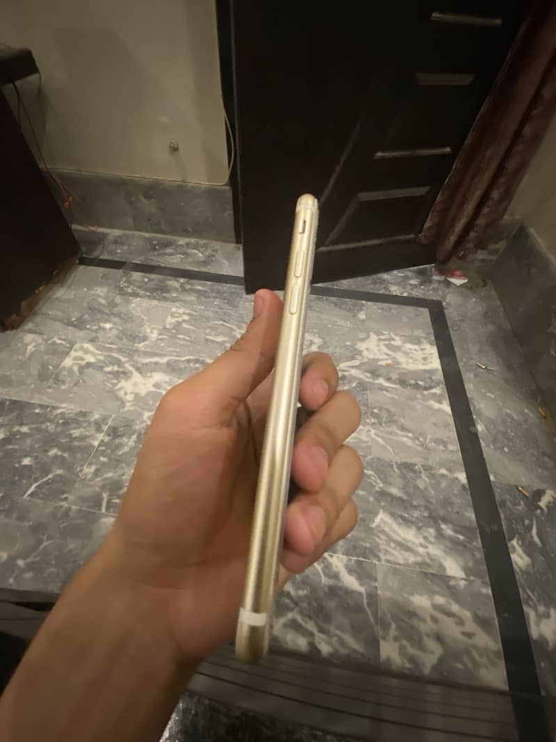 Apple iPhone 7   03294165920 4
