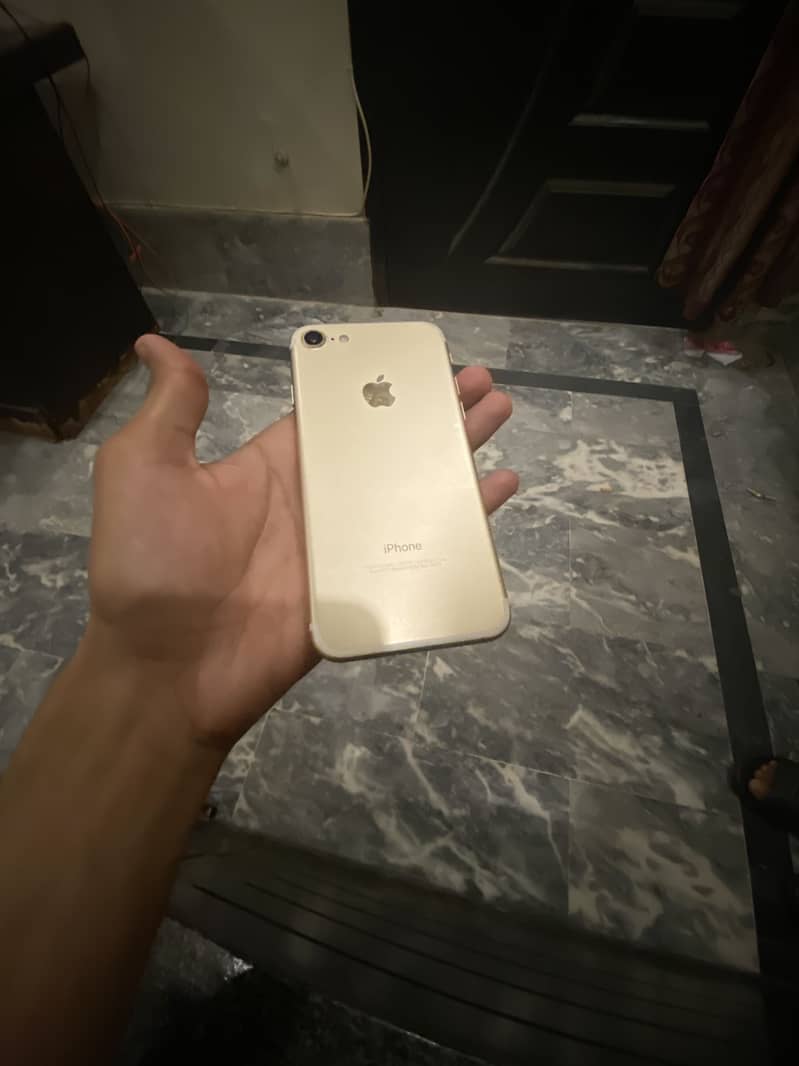 Apple iPhone 7   03294165920 7