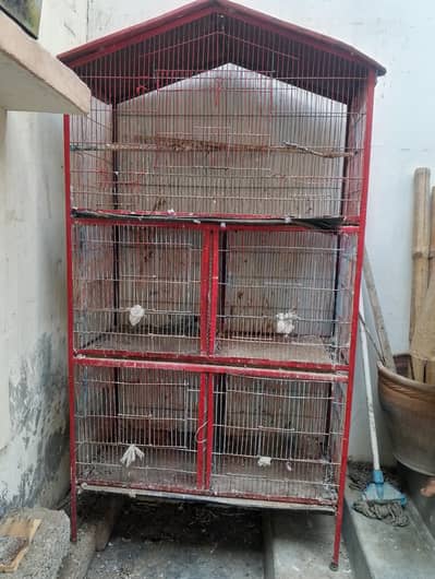 بڑا لوہے کا پنجره  پنجرےیں 5 خانے ہیں  منوبوط لوہے کا فریم ص5ن