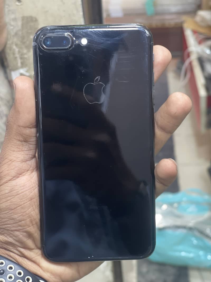 Apple iPhone 7 Plus 0