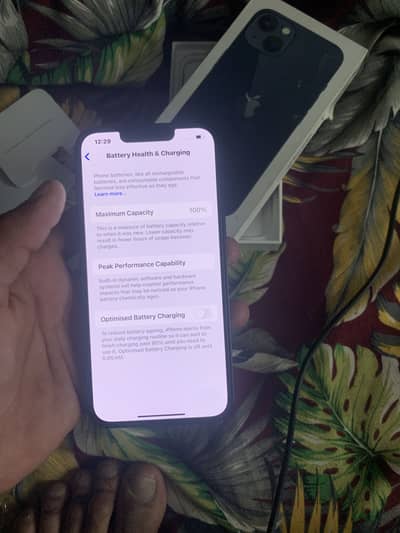 Apple iPhone 13