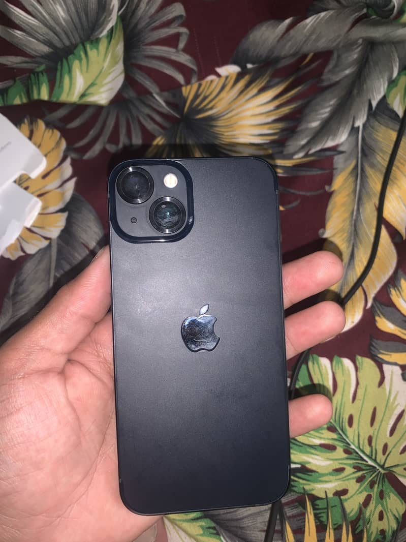 Apple iPhone 13 2