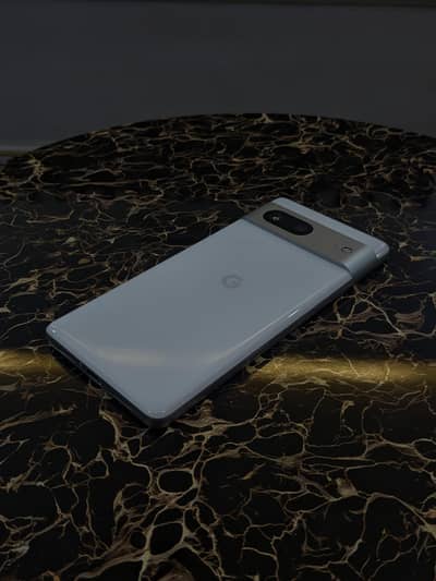 Google pixel 7-(white) Mint condition 8/128