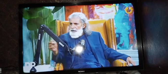 Led tv 24"original China made, ac dc,double glass screen, dish r