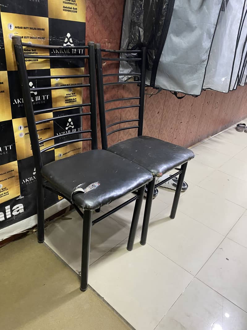 2chairs 0