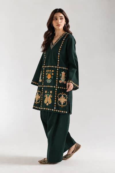 dresses / embroidery dresses / 2pc ladies suits / new arrival