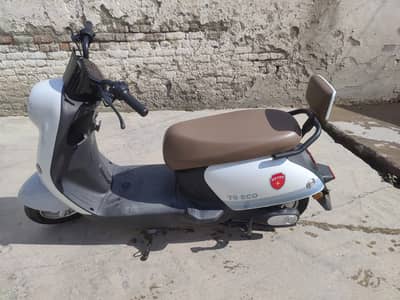 Metro Ki TP ECO Scooty - 2024 Model - 1400 KM Only