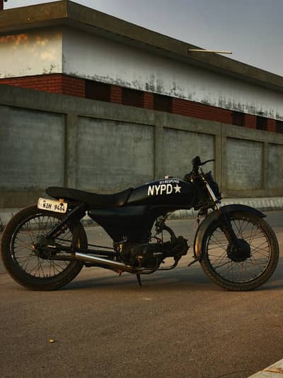 Cafe racer custom build 1/1 in karachi