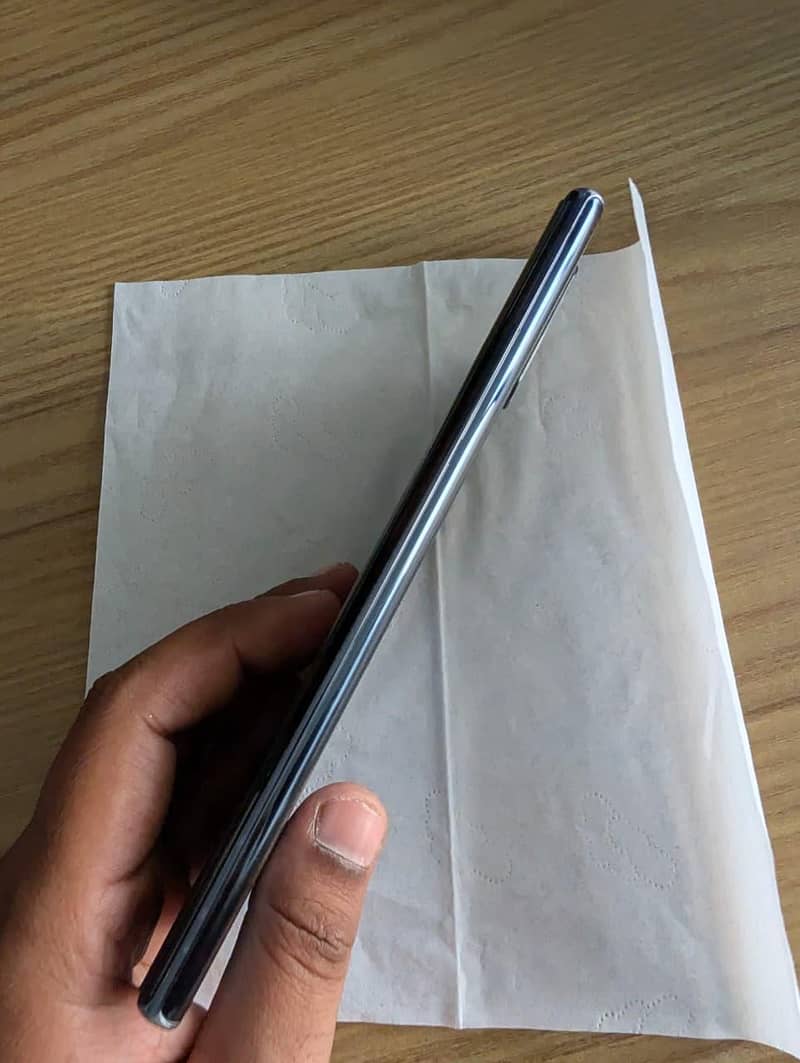 Samsung Mobile Note 10 Plus 7