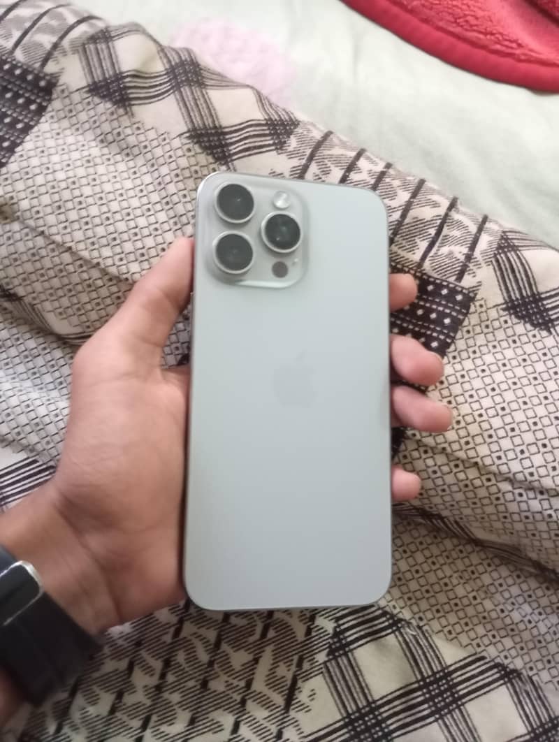 iphone 15 pro max 0