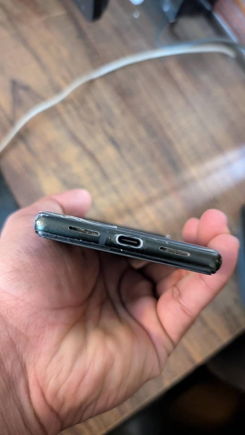 Google Pixel 6 4