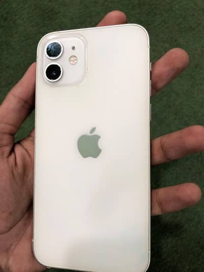 Apple iPhone 12