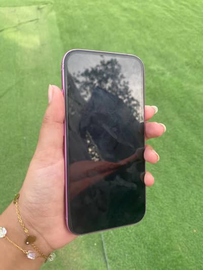 Apple iPhone 16