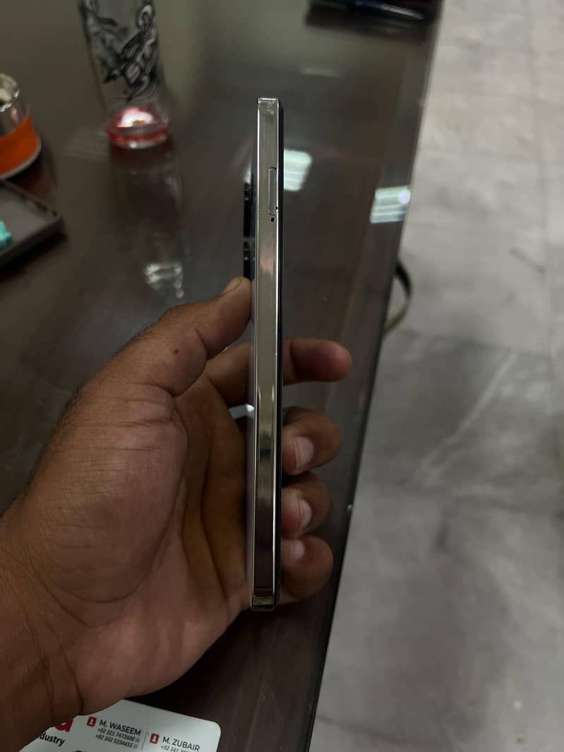 Tecno CAMON 20 2