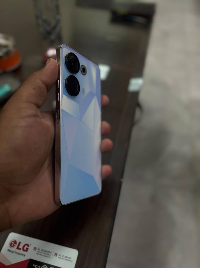 Tecno CAMON 20 3