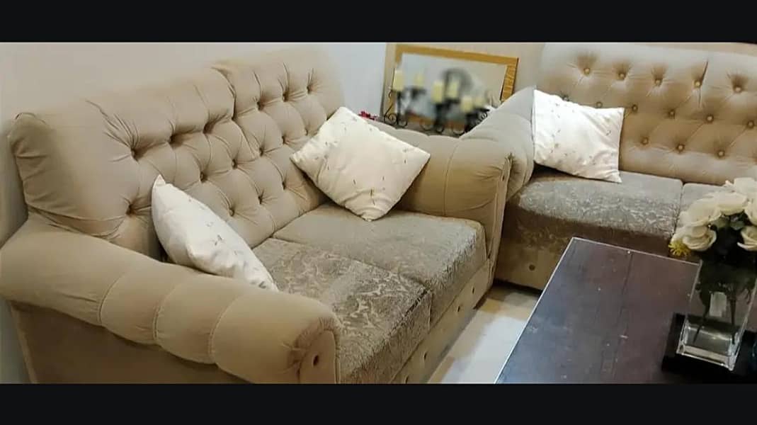 321 sets used sofa 1