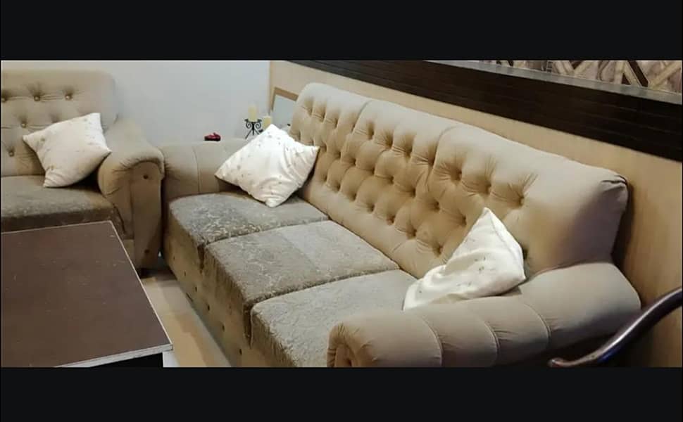 321 sets used sofa 3