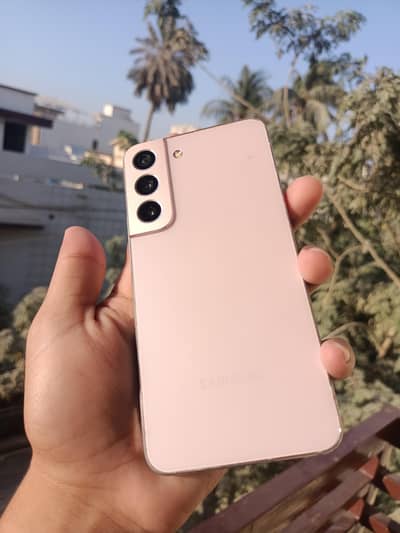Samsung Mobile S22 non pta