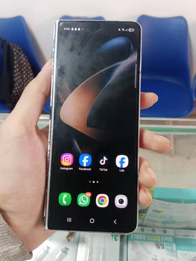Samsung Mobile Z Fold 4 Exchange possible