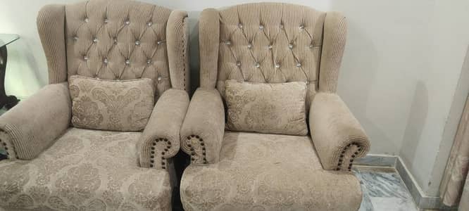 ​ 7-Seater Modern Sofa Set in Excellent Condition