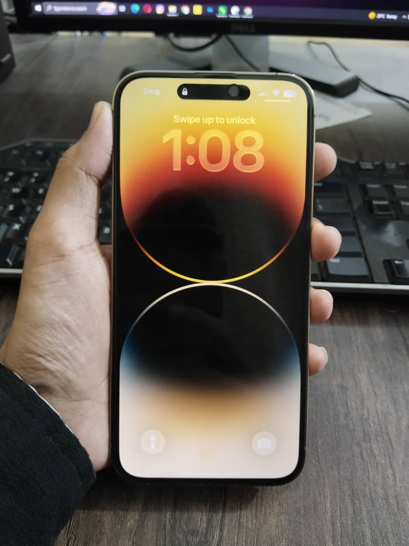 Apple iPhone 14 Pro Max 0