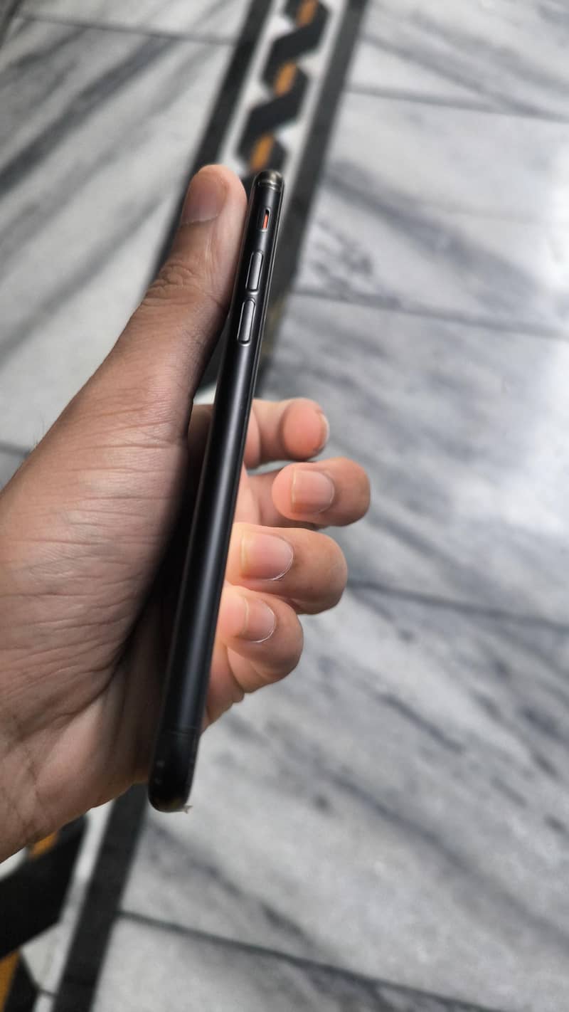 Apple iPhone SE 1