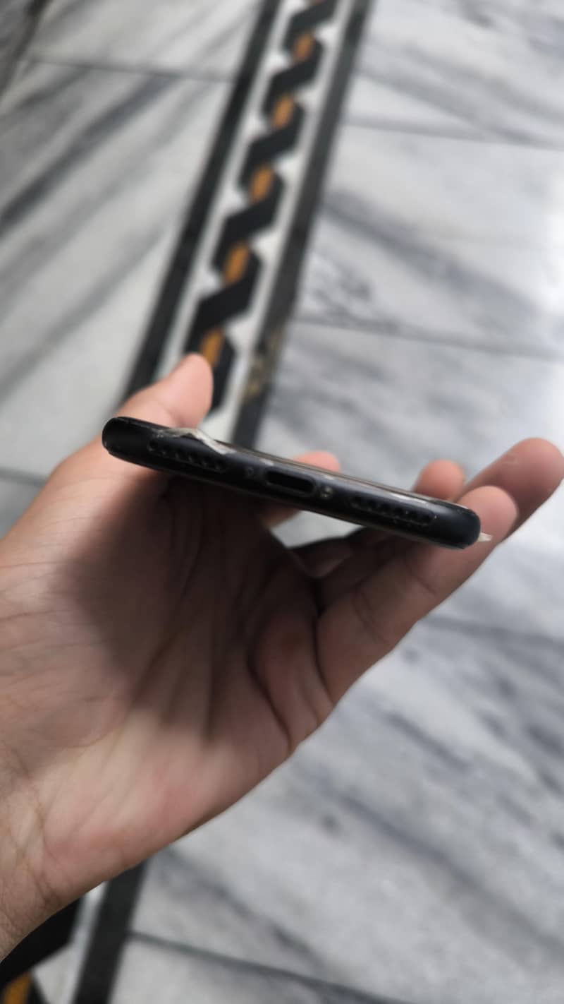 Apple iPhone SE 3