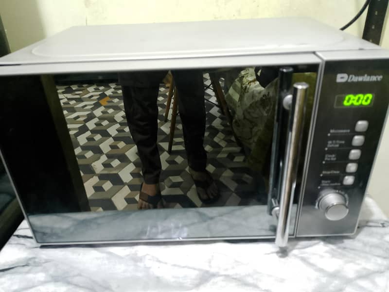 microwave over Dawlance 1