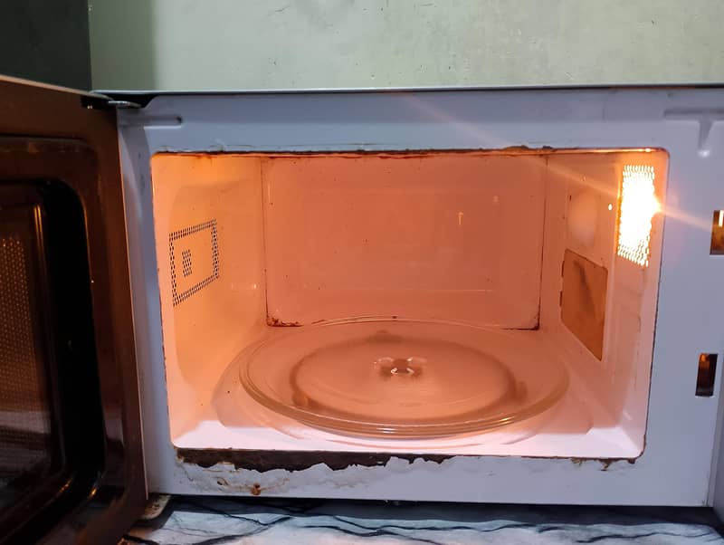 microwave over Dawlance 5