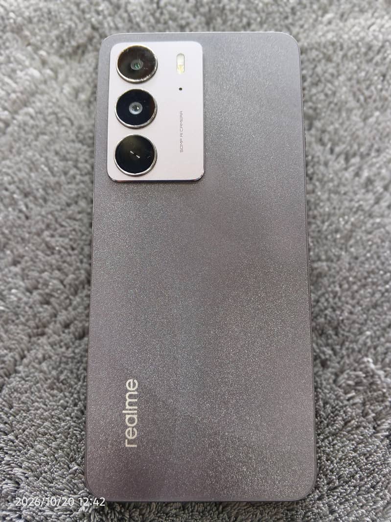 Realme C75 9