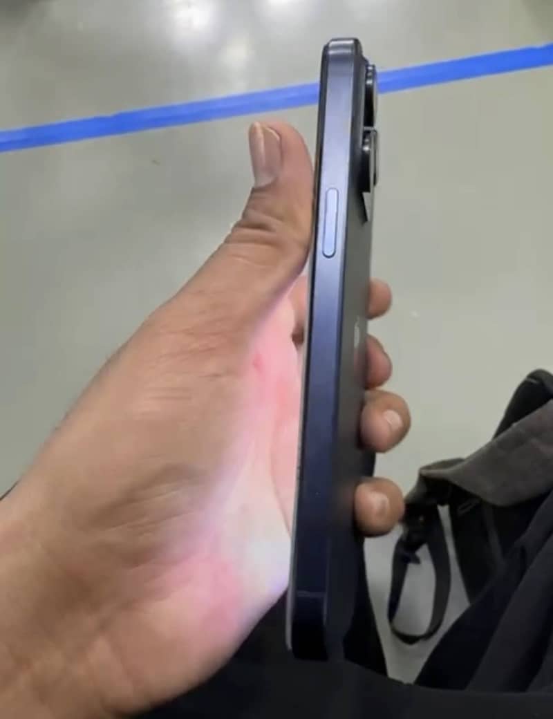Apple iPhone 15 Pro Max 2