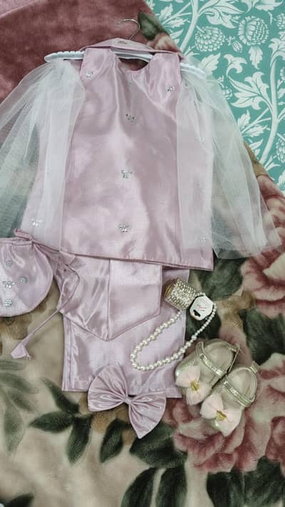pink dress