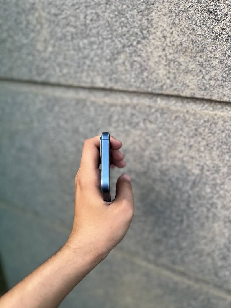 iPhone 13 Jv 2