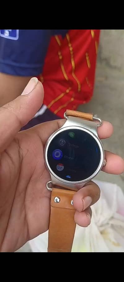 kingwear 5g Sim camera android watch for sale wtsp 03204847881
