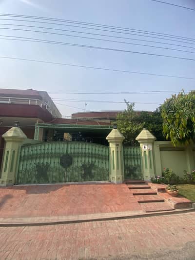 1 KANAL LUXURY HOUSE FOR SALE