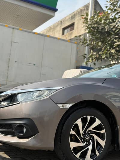 Honda Civic x VTi Oriel 2016