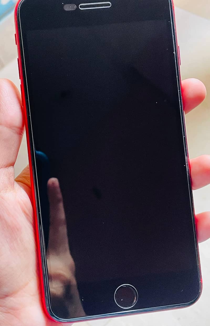 Apple iPhone 8 Plus 3