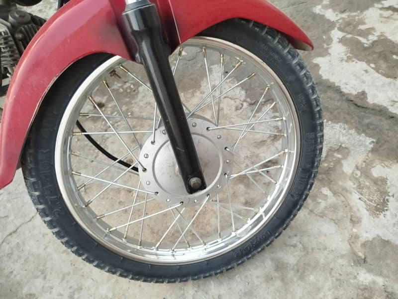 Honda prioder 100 3